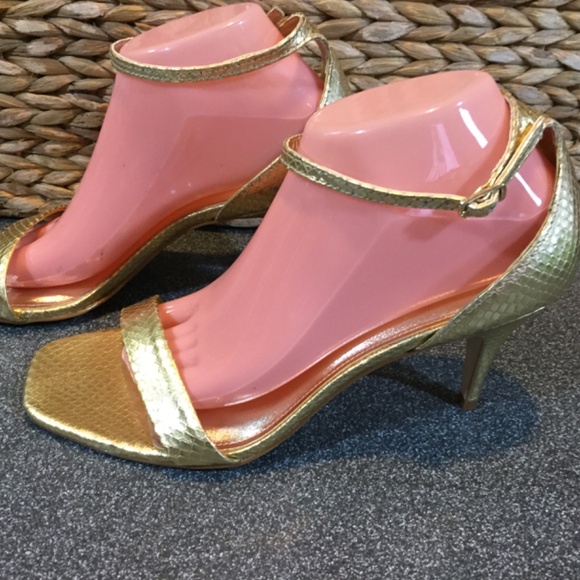 Lilly Pulitzer Gold “Natalie” Heels - Picture 6 of 15